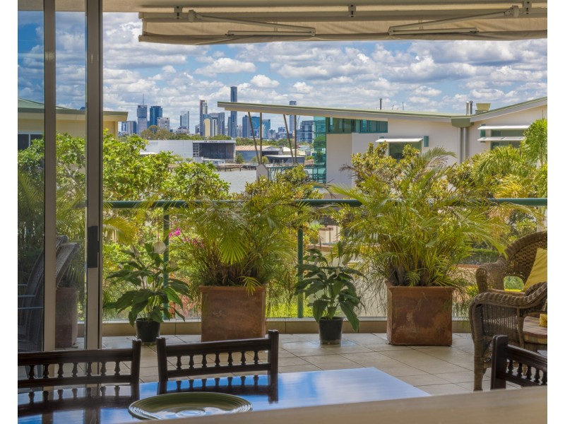 3/27-29 Harbour Road, Hamilton QLD 4007