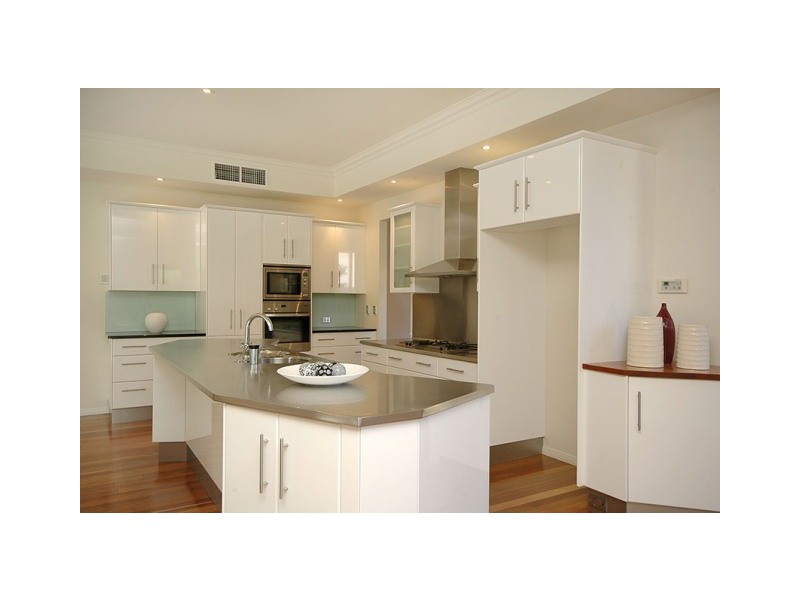 28 Derby Street, Hendra QLD 4011