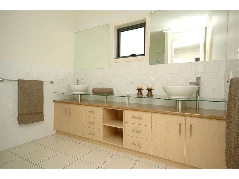 28 Derby Street, Hendra QLD 4011