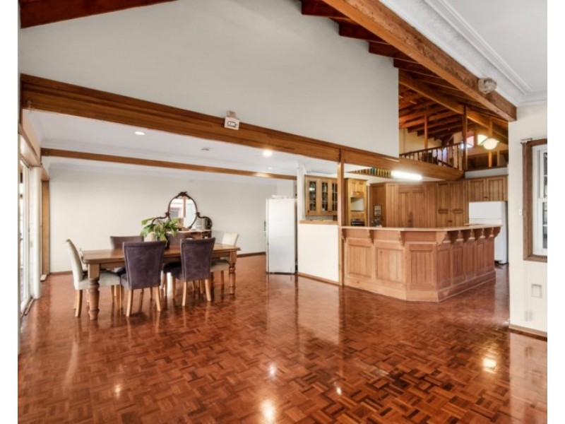 132 Prince Edward Parade, Scarborough QLD 4020