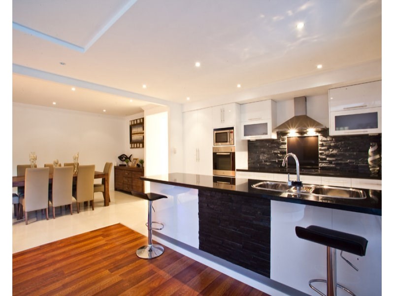 14 Hendy Street, Sunnybank Hills QLD 4109