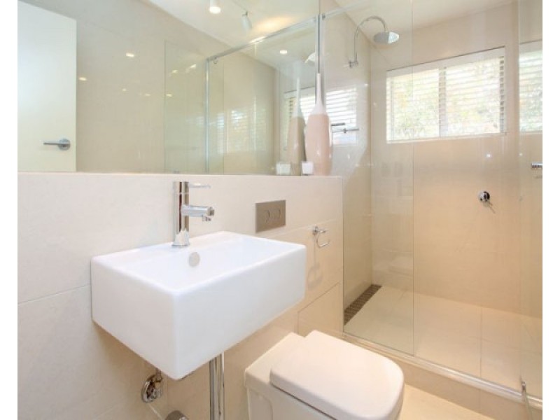 3/104 Windermere Road, Hamilton QLD 4007