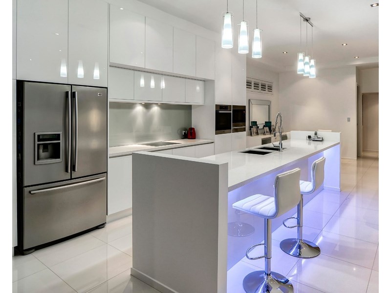 3 Crescent Road, Hamilton QLD 4007