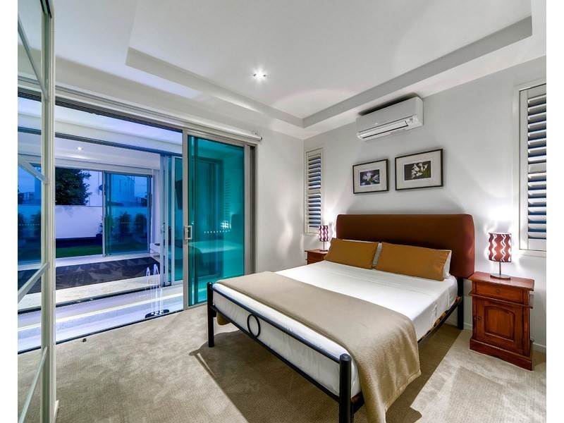 3 Crescent Road, Hamilton QLD 4007