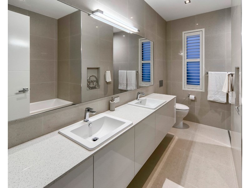 3 Crescent Road, Hamilton QLD 4007