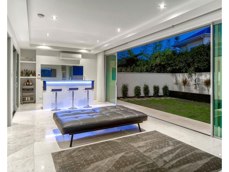 3 Crescent Road, Hamilton QLD 4007