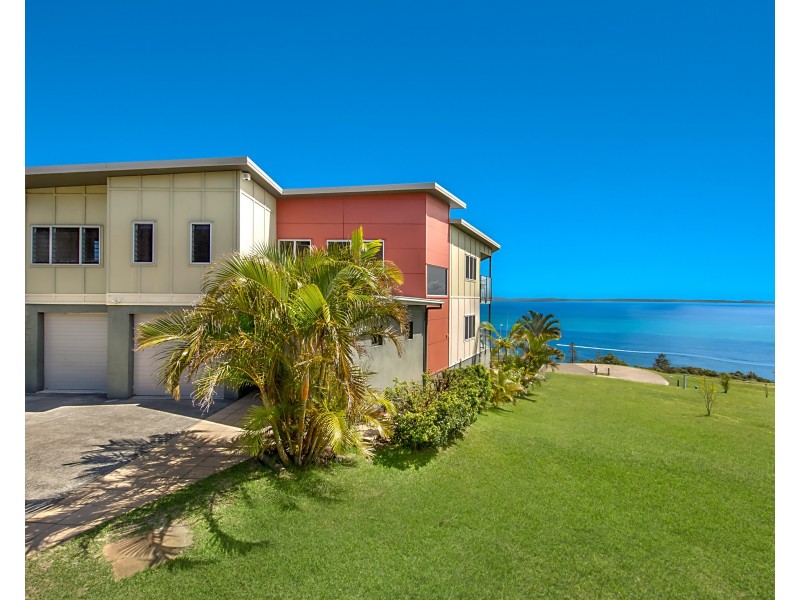 8 Cowry Close, Tangalooma QLD 4025