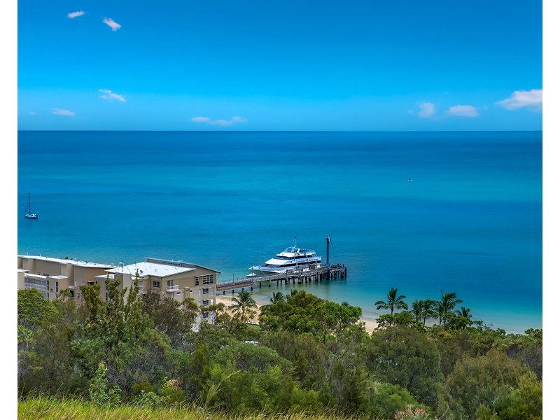 8 Cowry Close, Tangalooma QLD 4025