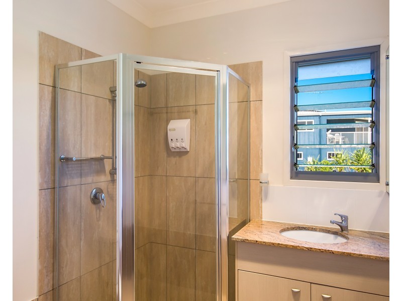 8 Cowry Close, Tangalooma QLD 4025