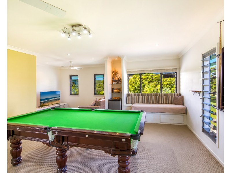 8 Cowry Close, Tangalooma QLD 4025