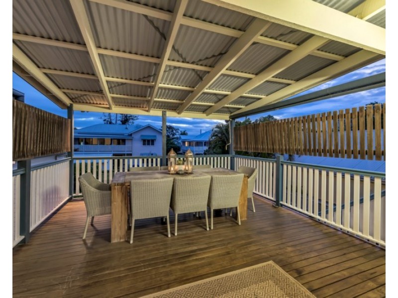 14 Emma Street, Wooloowin QLD 4030