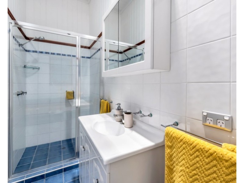 14 Emma Street, Wooloowin QLD 4030