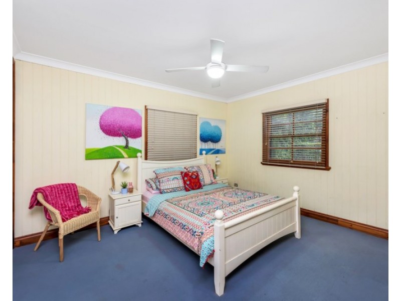 14 Emma Street, Wooloowin QLD 4030