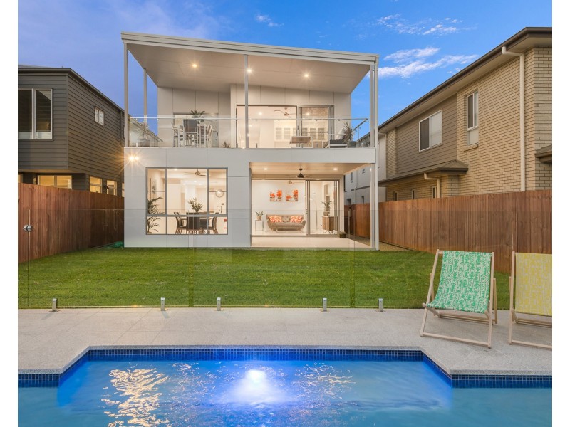 12 Mein Street, Hendra QLD 4011