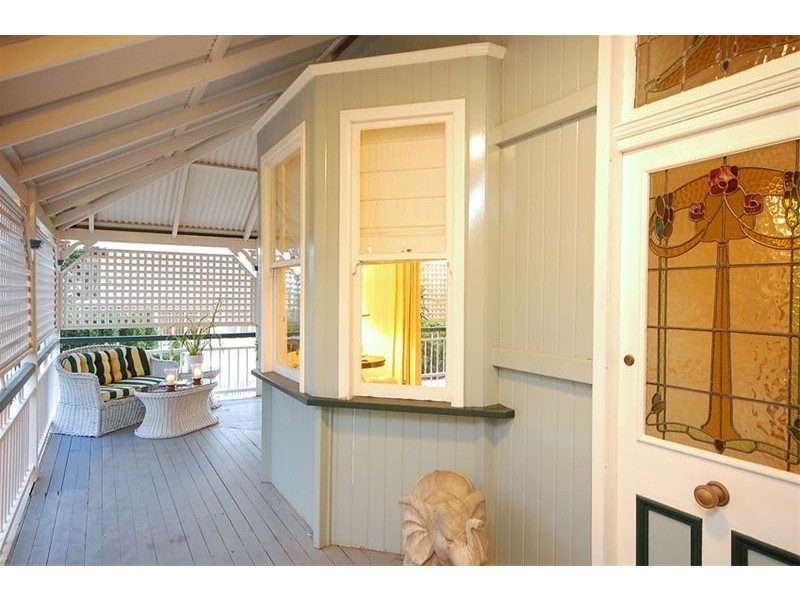 16 Miles Street, Clayfield QLD 4011