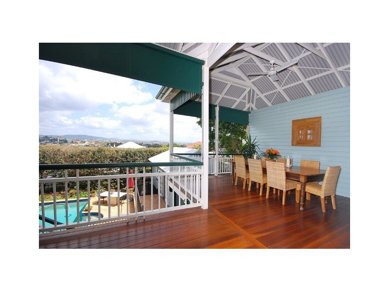 16 Miles Street, Clayfield QLD 4011