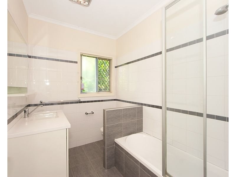 20 Messines Ridge Road, Tarragindi QLD 4121