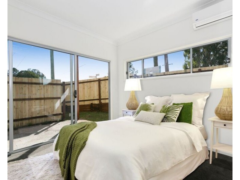 2/35 Cape Street, Holland Park QLD 4121