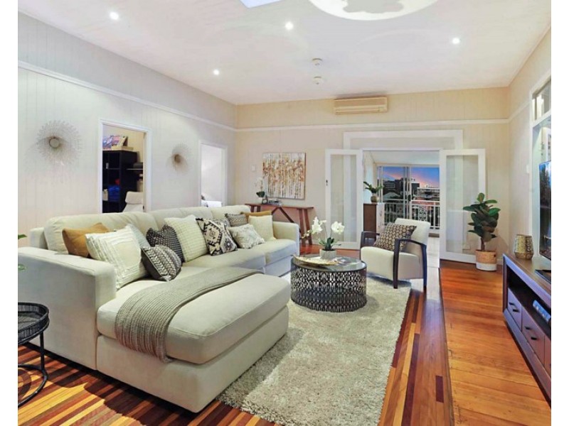 18 Davidson Terrace, Teneriffe QLD 4005