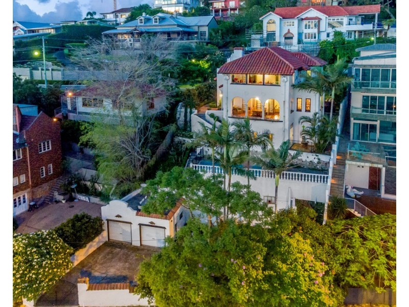 19 Hillside Crescent, Hamilton QLD 4007