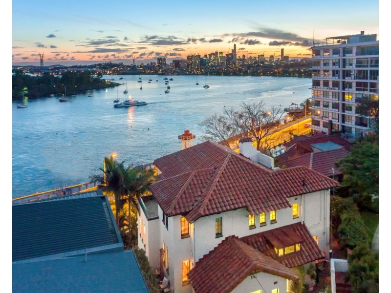 19 Hillside Crescent, Hamilton QLD 4007