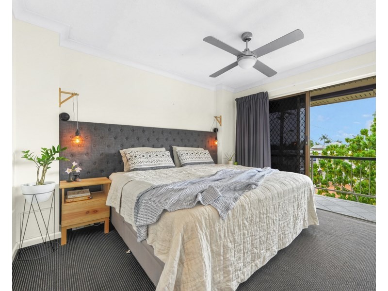 2/58 College Street, Hamilton QLD 4007