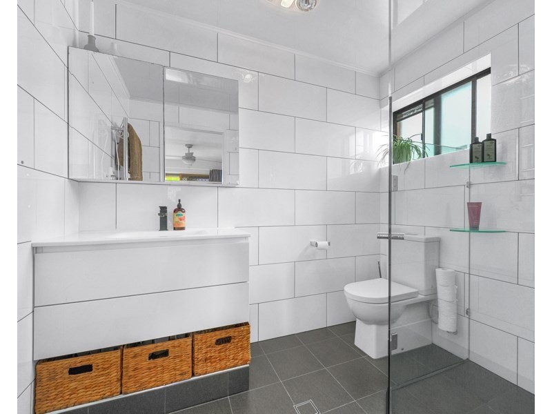 2/58 College Street, Hamilton QLD 4007