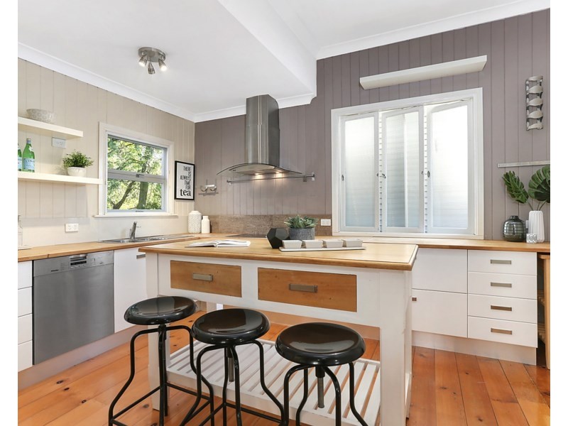 31 Grafton Street, Windsor QLD 4030