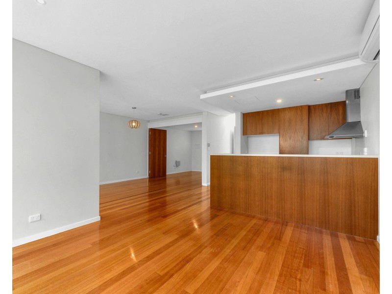 4 Hutton Street, Clayfield QLD 4011