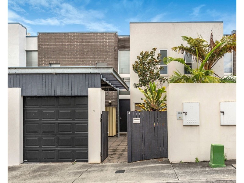 4 Hutton Street, Clayfield QLD 4011