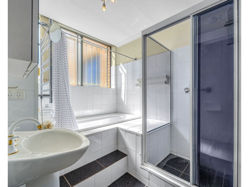 2/33 Mullens Street, Hamilton QLD 4007