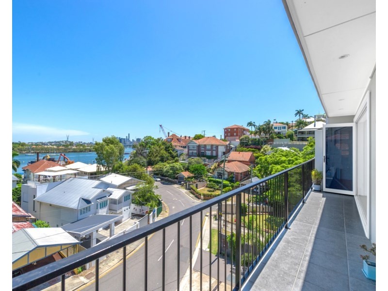 8/24 Crescent Road, Hamilton QLD 4007