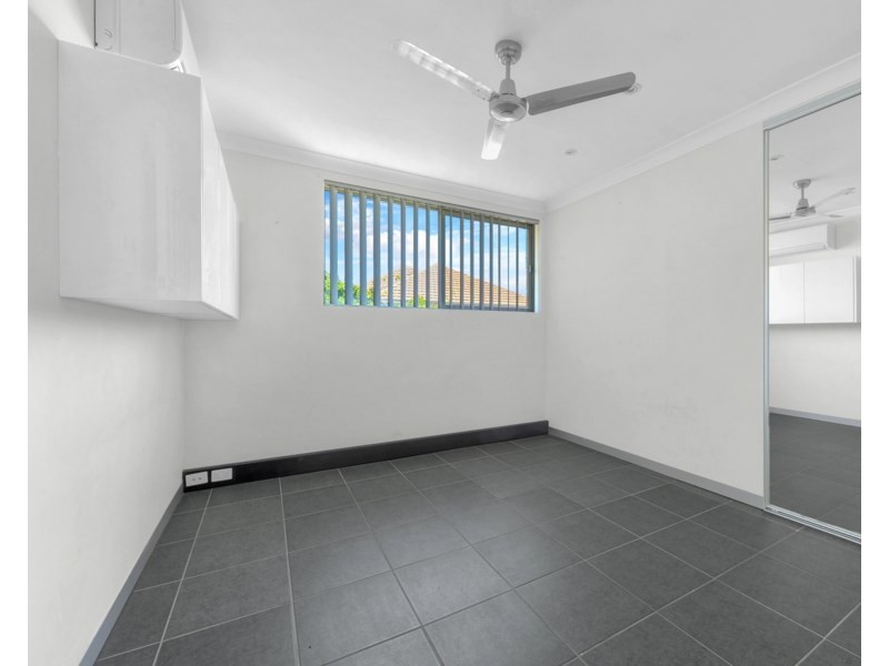8/24 Crescent Road, Hamilton QLD 4007