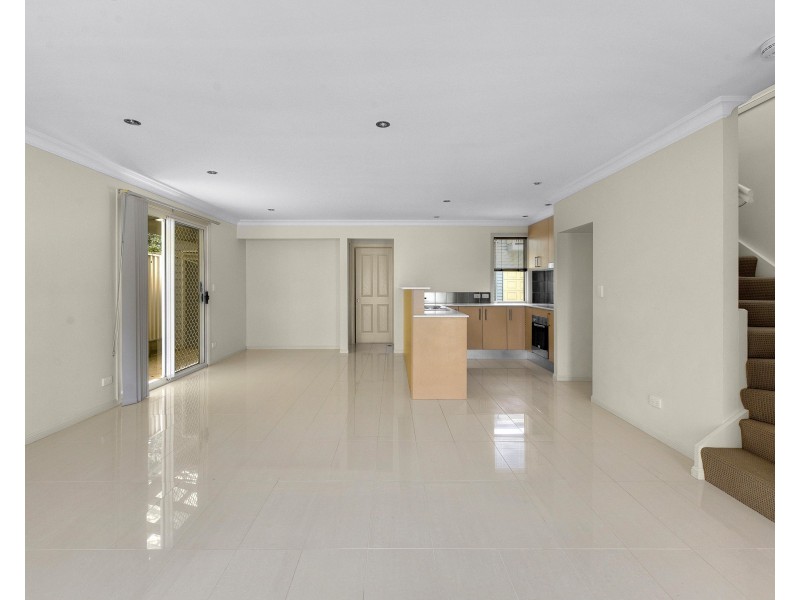 1/31 Hall Street, Northgate QLD 4013