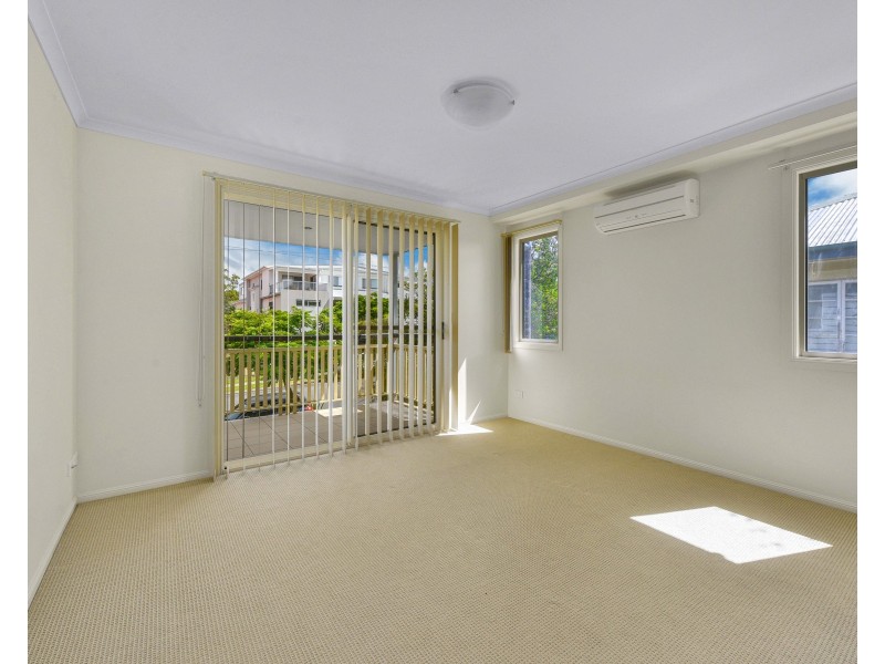 1/31 Hall Street, Northgate QLD 4013
