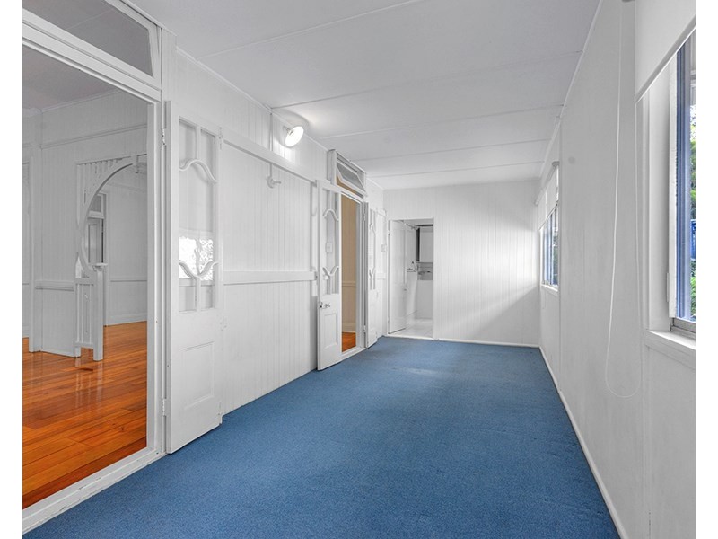 76 London Road, Clayfield QLD 4011