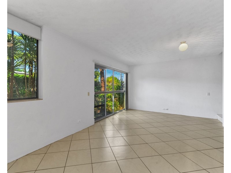 2/82 Charlton Street, Ascot QLD 4007