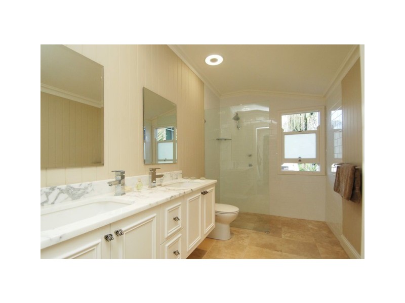 61 Ascot Street, Ascot QLD 4007