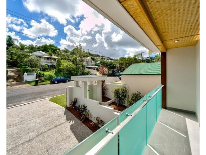 11 Pine Street, Hamilton QLD 4007