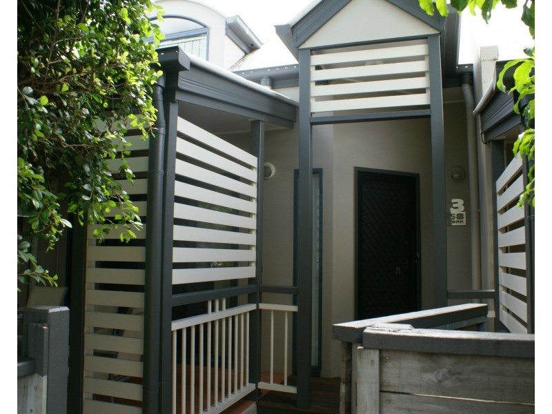 3/58 York Parade, Spring Hill QLD 4000