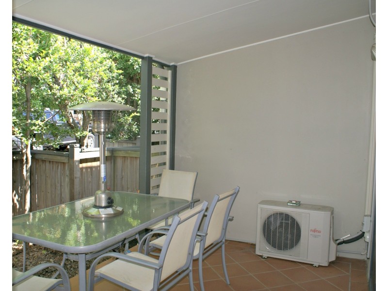 3/58 York Parade, Spring Hill QLD 4000