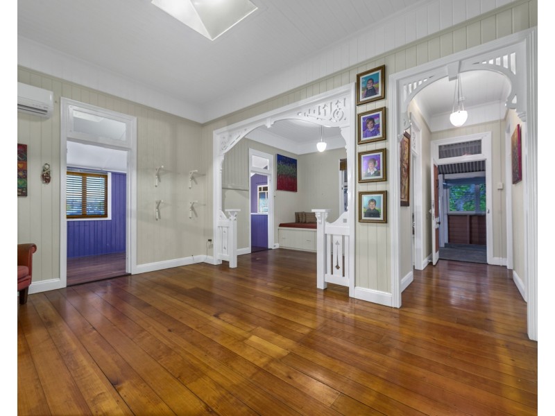 1 Oakwal Terrace, Windsor QLD 4030