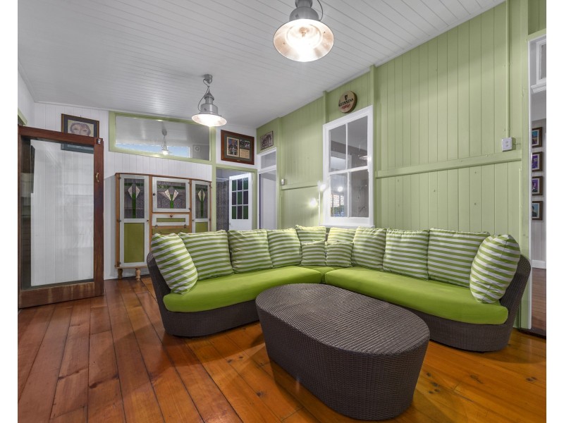 1 Oakwal Terrace, Windsor QLD 4030