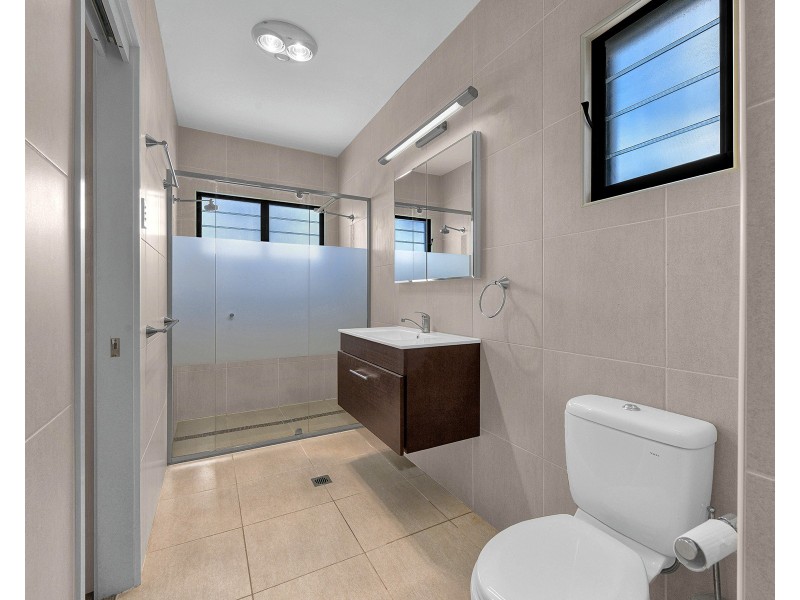 33 Hutton Street, Clayfield QLD 4011