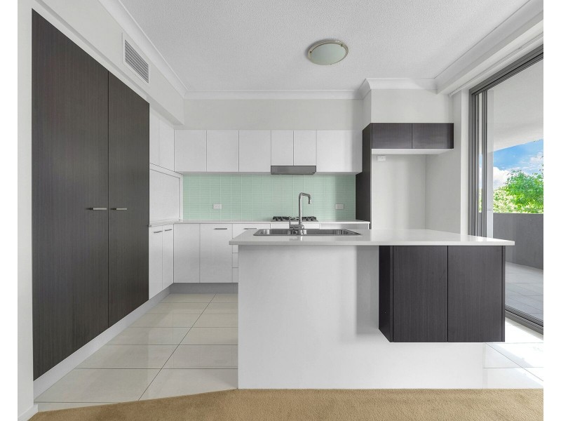 41/32 Agnes Street, Albion QLD 4010