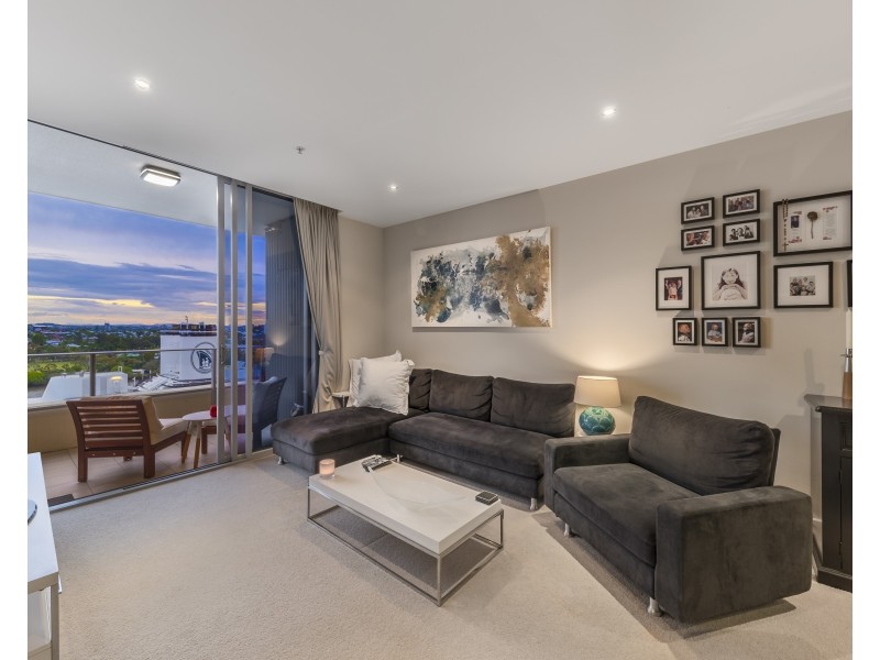 4059/37C Harbour Road, Hamilton QLD 4007