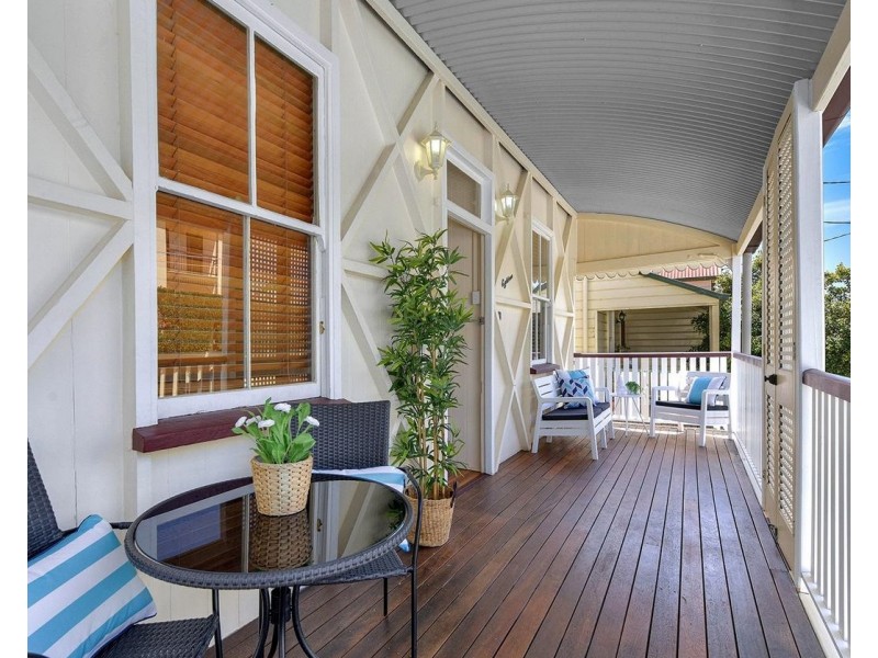 18 Hammond Street, Red Hill QLD 4059