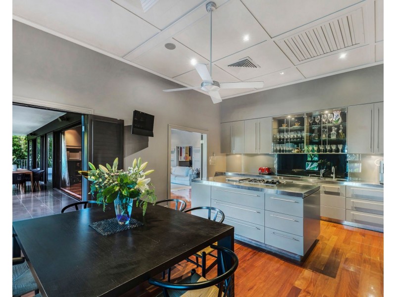 30 Windermere Road, Hamilton QLD 4007