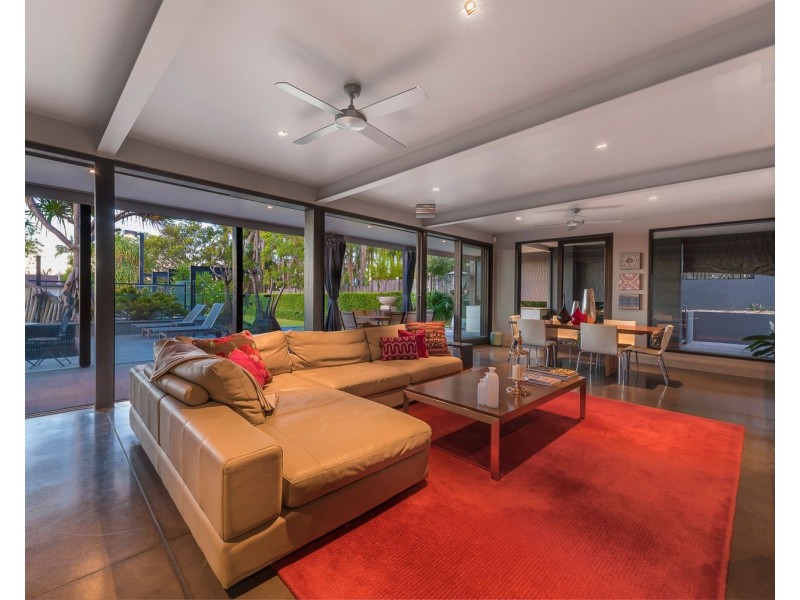 30 Windermere Road, Hamilton QLD 4007