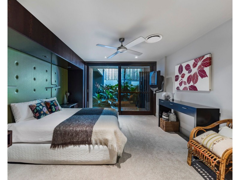 30 Windermere Road, Hamilton QLD 4007